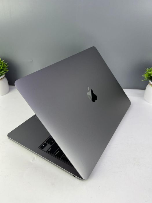 Ноутбук Apple MacBook Pro, 8/256 ГБ