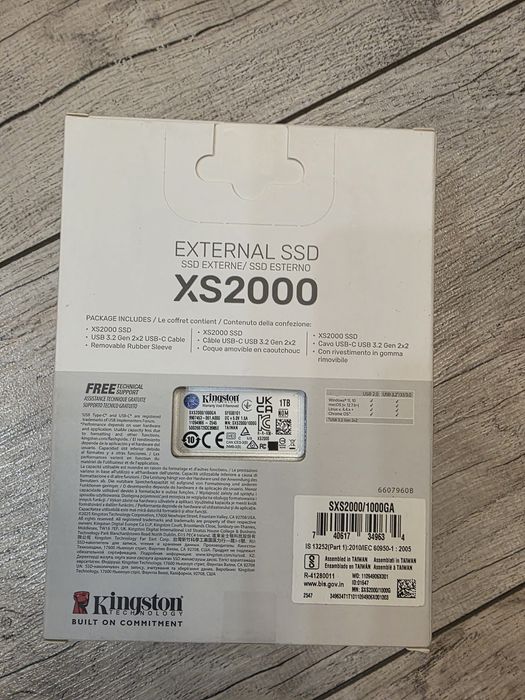 Внешний SSD Kingston XS2000 1TB