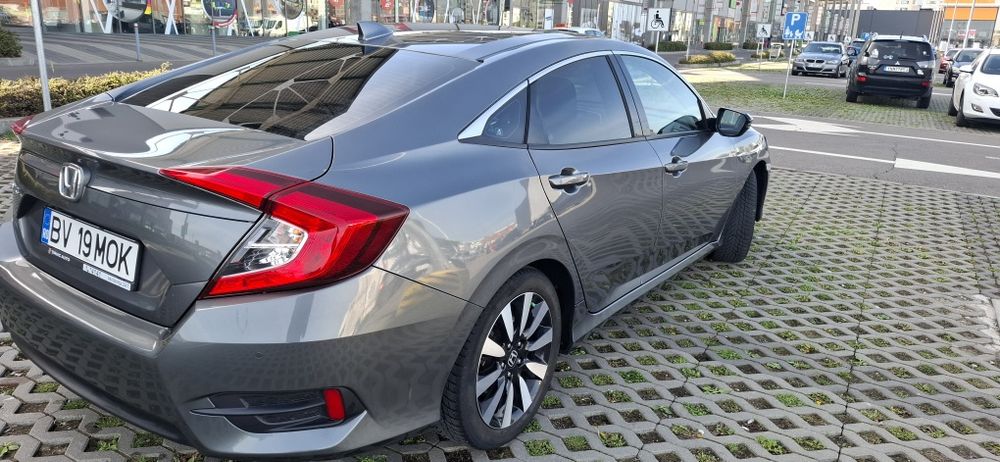 Honda civic sedan x 1.5 182cp