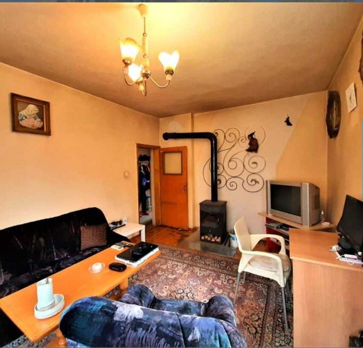 Собственик продава двуетажна къща в гр.София ,кв.,,Бояна”