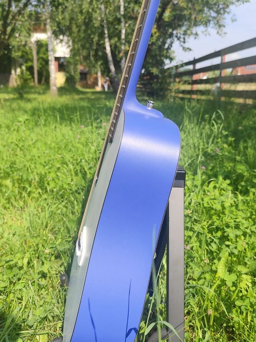 Lava Me Play smart acustic guitar