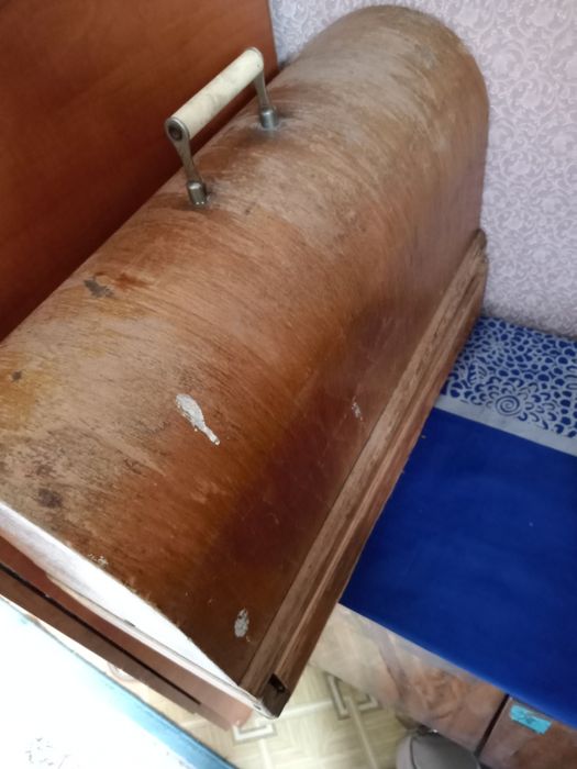 Продам швейную машину.