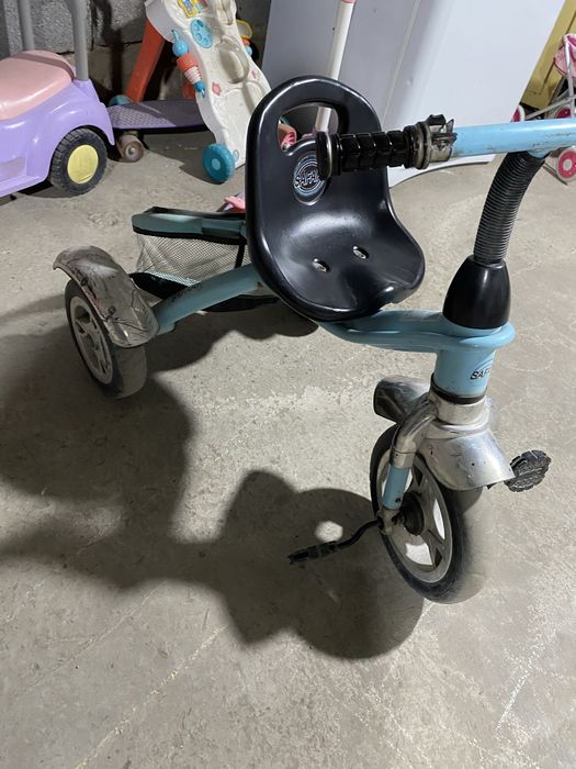 Детский велик ,голубого цвета