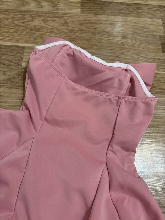 Рокля с панделка