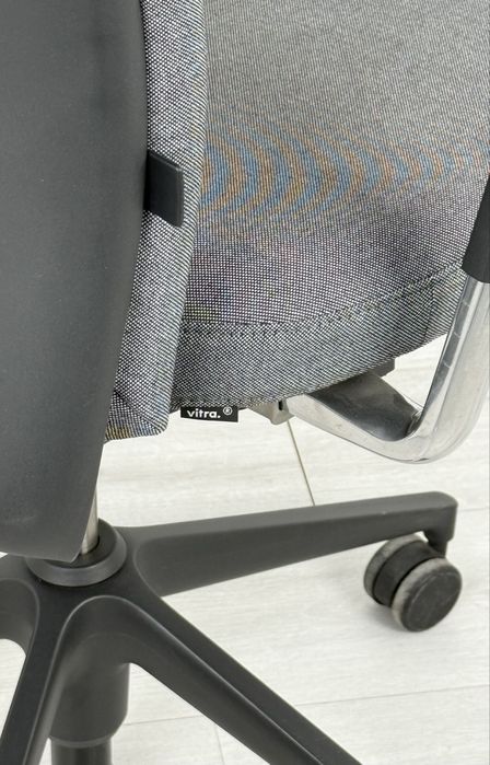 Vitra офис стол T-Chair (Antonio Citterio), топ състояние,