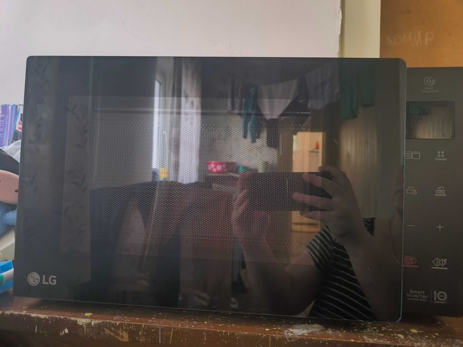 Продается новая микроволновая печь