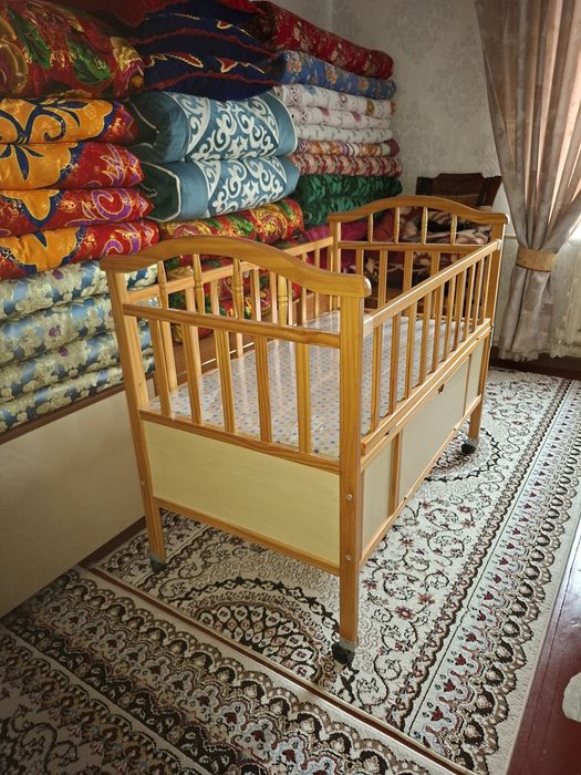 Детская.  кровать