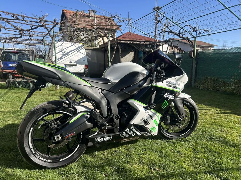 Продавам мотор Kawasaki ninja zx6r