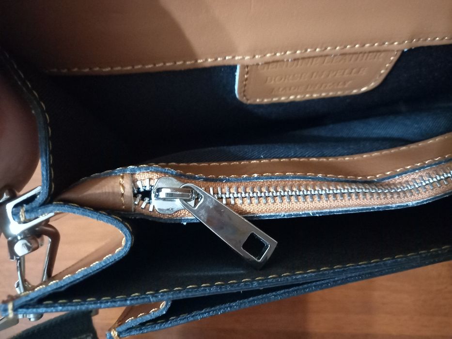 Продам кожанную сумочку