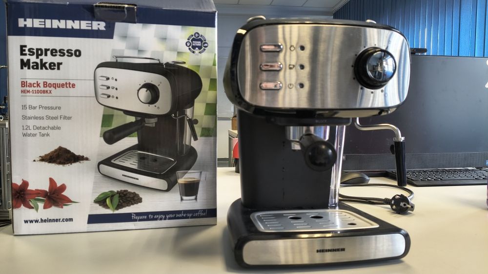 Espressor Heinner HEM-1100BKX – Stare impecabilă, cutie originală
