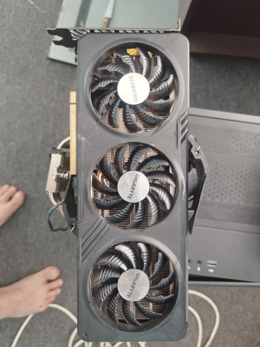 Продам видеокарту 4060