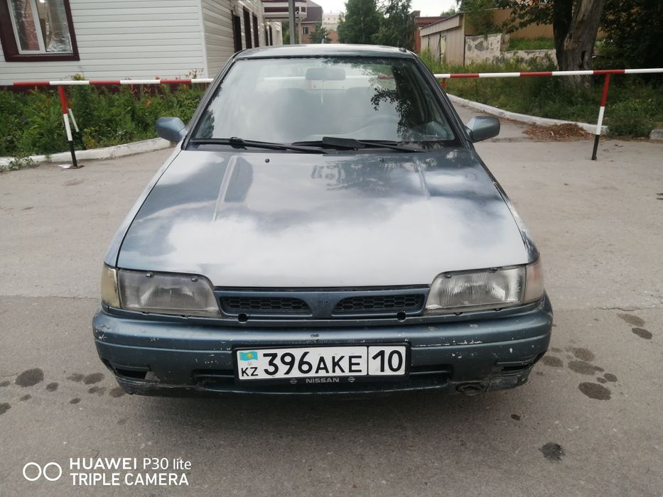 Ниссан санни 1992