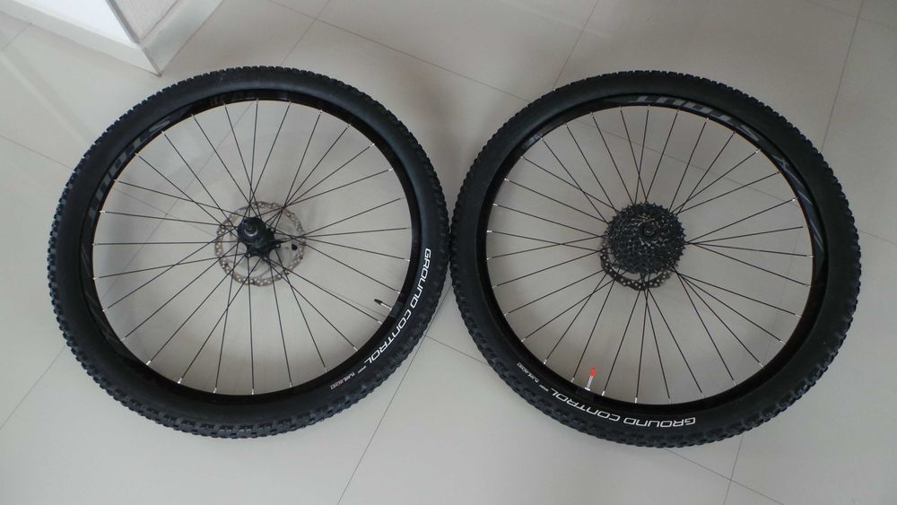 roti  bicicleta complete 29"/cu cauciucuri si disc