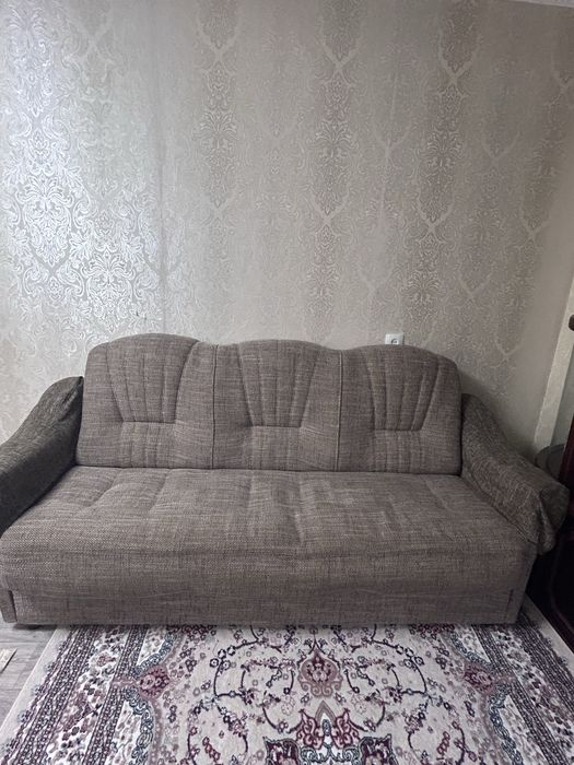 Продам диван в гостинную