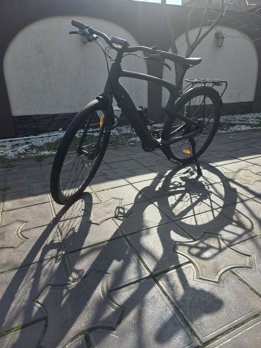 Vând bicicletă carbon 1 pro