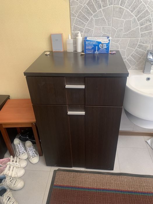 Вешалка и камот для прихожей