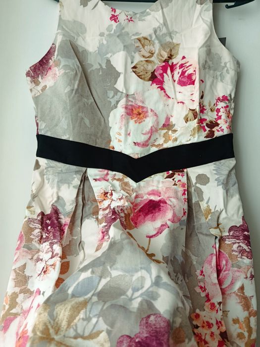Rochie florală deosebita