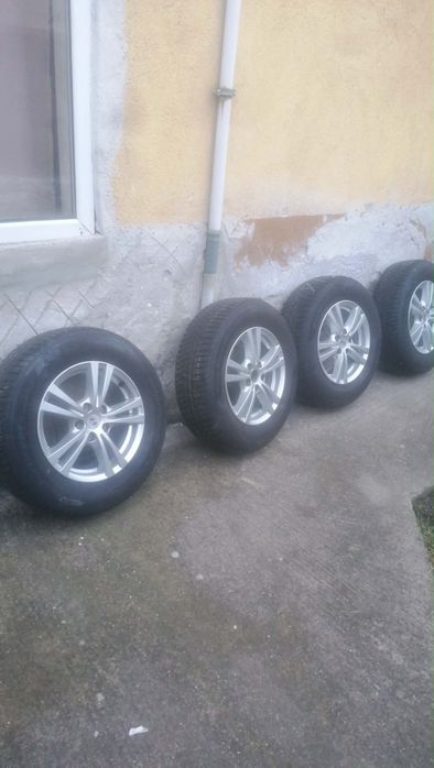 Зимни гуми с джанти 16 цола за  Hyundai  Tucson