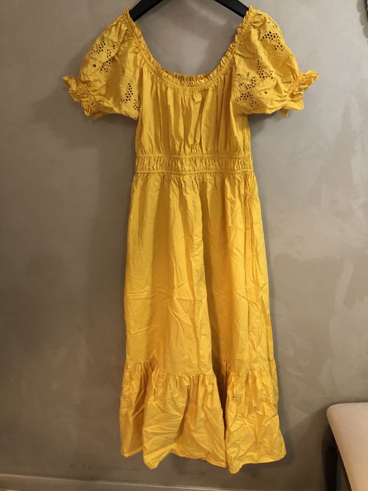 Жълта рокля , марка HM
