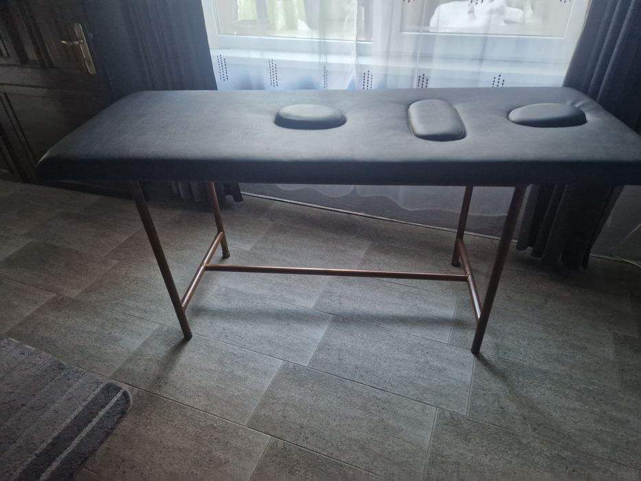 Masa sau pat pentru masaj