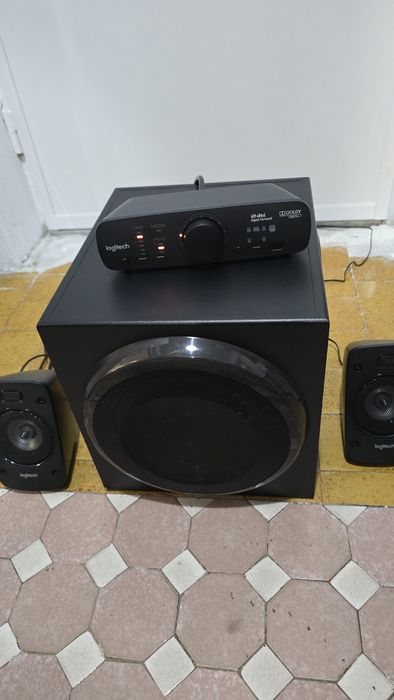 Subwoofer Logitech Z906 ca nou