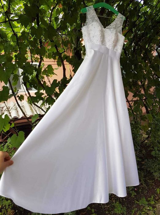 Rochie de mireasă M din tafta alba