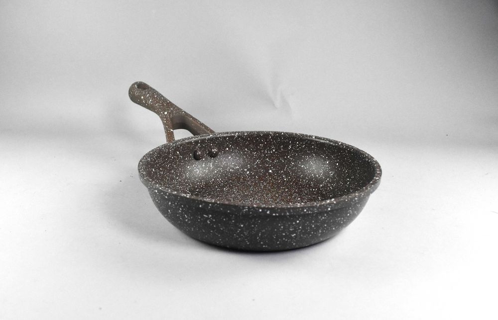 Тиган с незалепващо покритие 18см