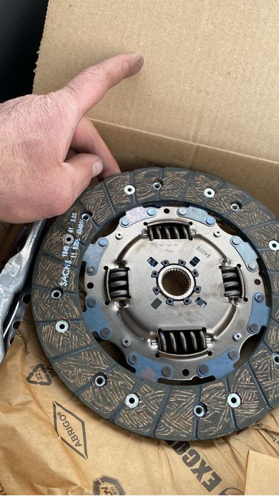 Schimburi de ambreaj si volanta Mercedes Vito