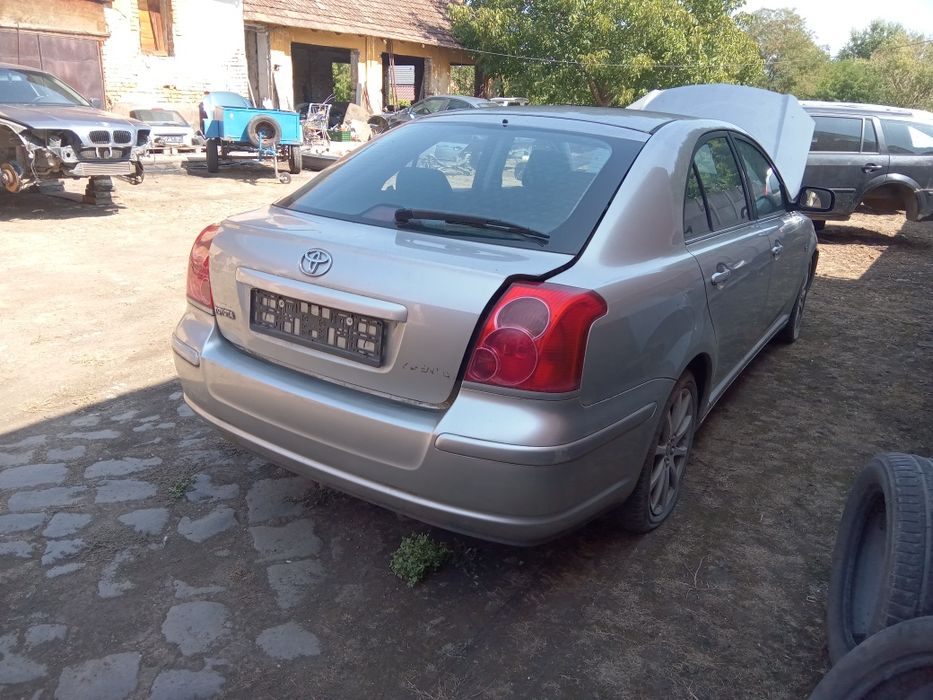 Vând piese auto pentru Toyota Avensis T25 2.0vvt model 2003 - 2008