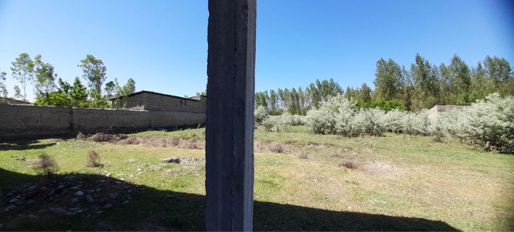 Jomboy markazidan 32 sotiq hovli sotiladi