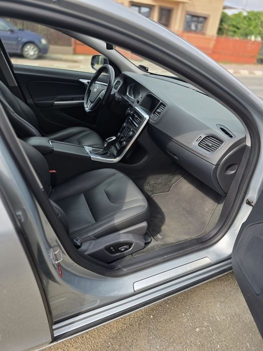 Volvo v60 hibrid 2013
