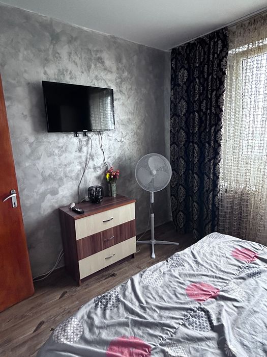 Închiriez apartament 2 camere