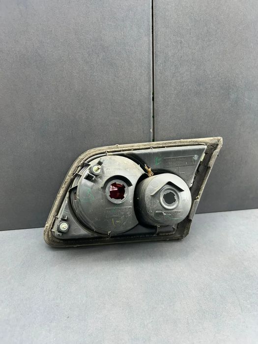 Lampa / Tripla stop stanga pe hayon Mazda 6 2.0 MZR-CD MT (121 hp)