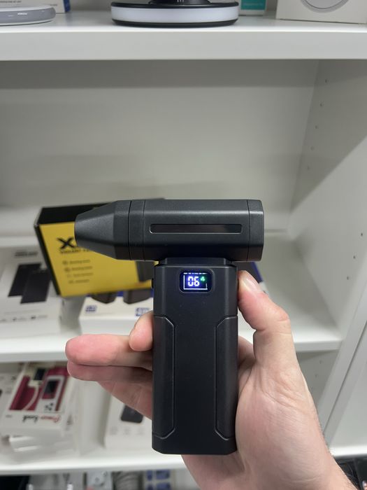 Suflantă aer portabilă X8 – 6 trepte de putere, lanternă LED integrată