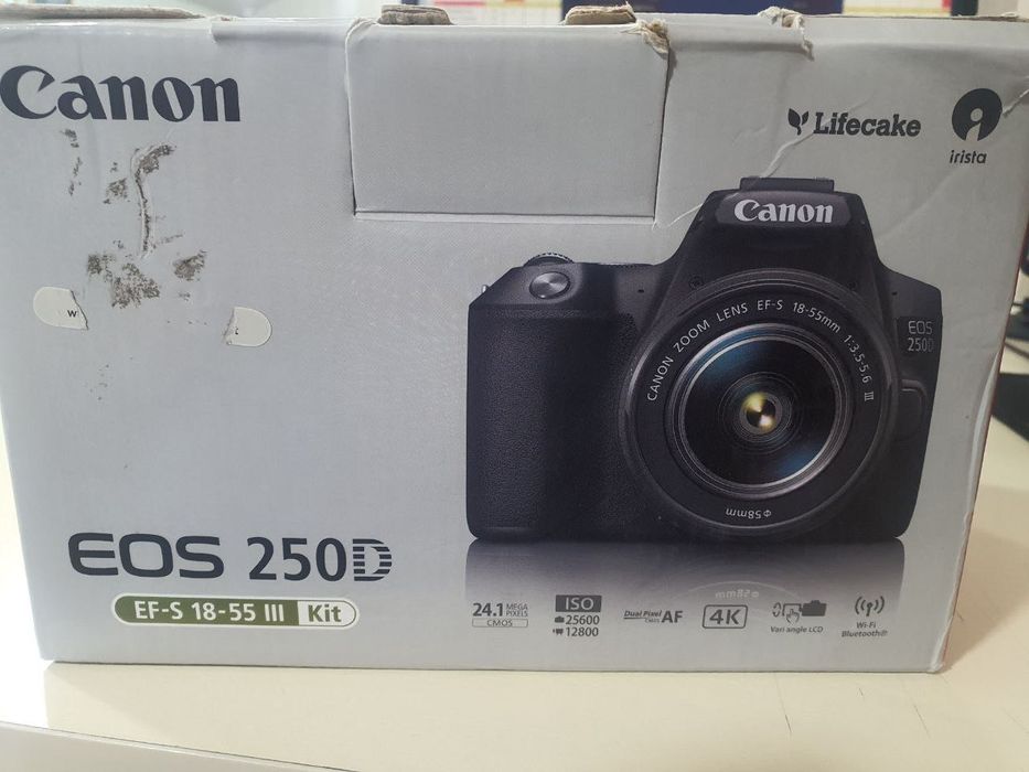 Canon EOS 250D Kit 18-55mm III