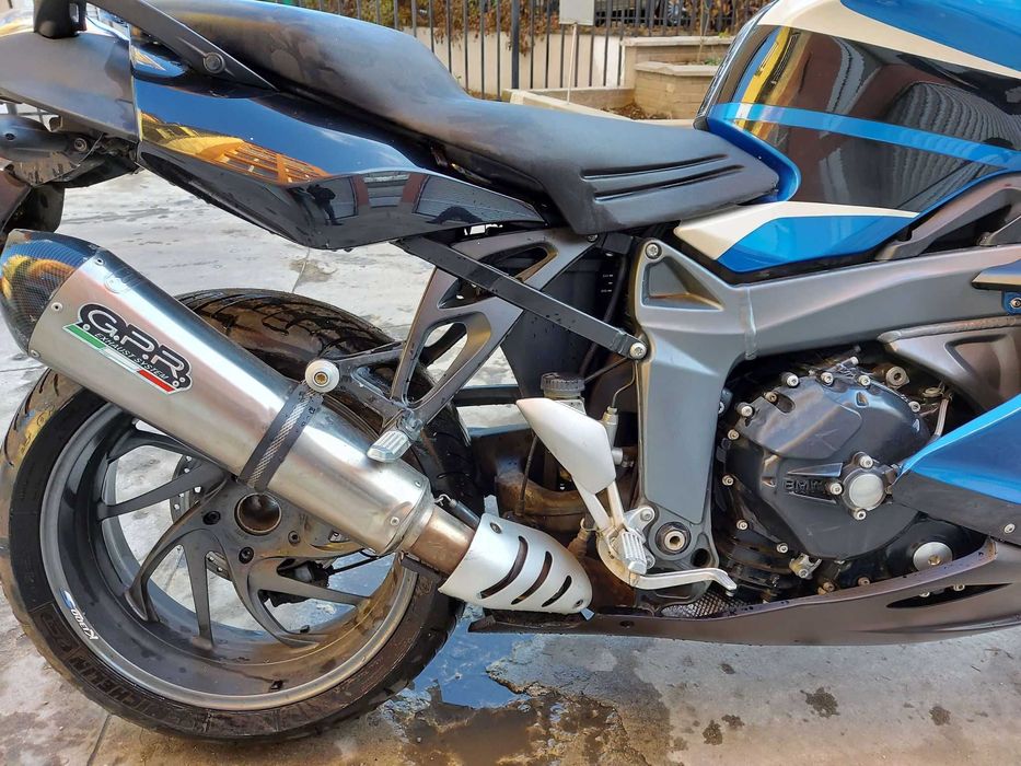 Продавам BMW K1300S 2011