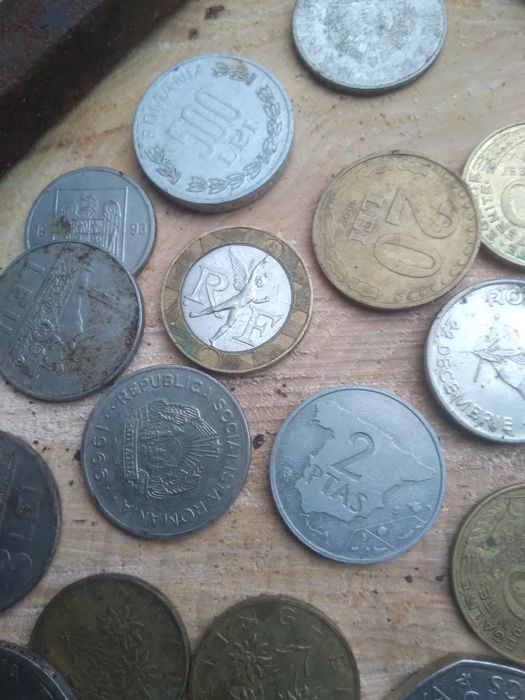 Monede românești și straine
