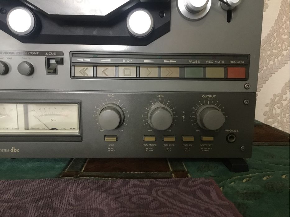 Продам катушечный  магнитофон Teac x20 r