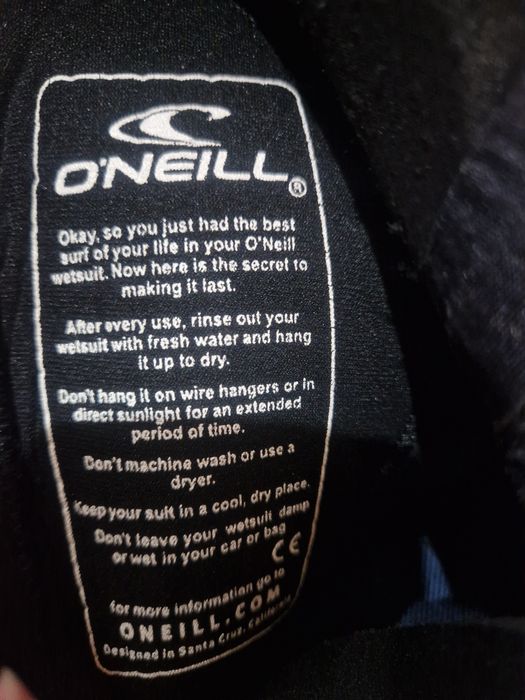 Costum de inot din neopren O'NEILL pt 9-10 ani