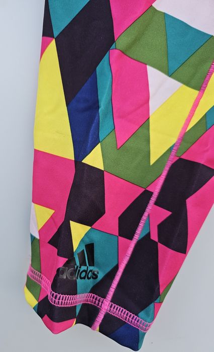 Adidas оригинален дамски клин нов Л/Хл размер