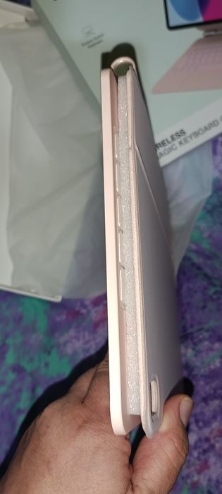 Срочно продам клавиатуру для планшета iPod