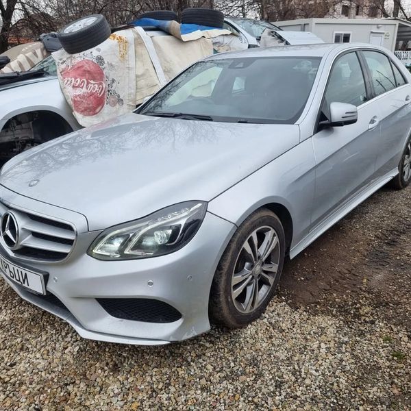 Mercedes E220 AMG пакет W212 facelift на части