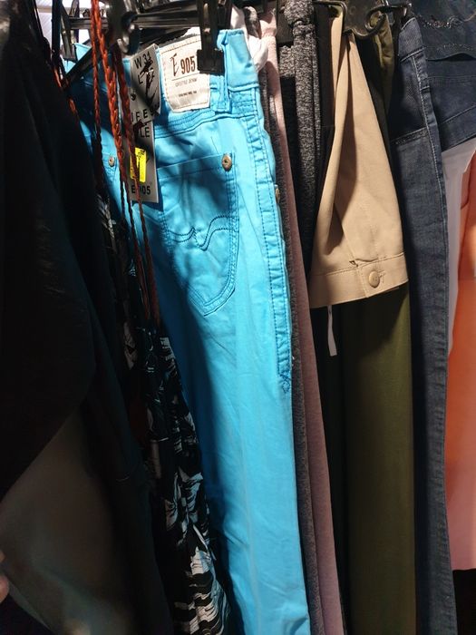 Haine noi cu eticheta  pret/kg