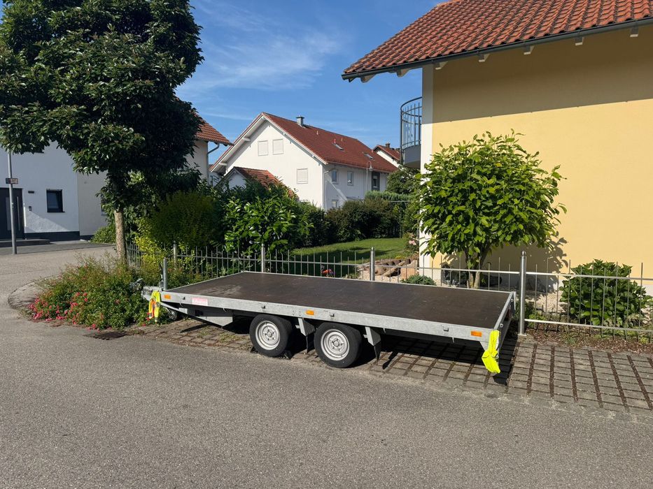 Vand remorca dublu ax cu prelata