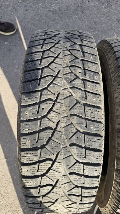 комплект зимних шин 235/65 r18
