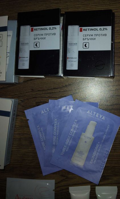 Сет от мостри на кремове