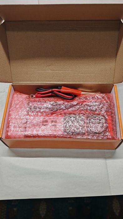 Invertor 12V DC la 220V