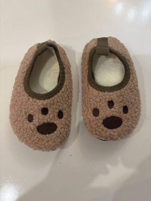 Детские теплые тапочки новые