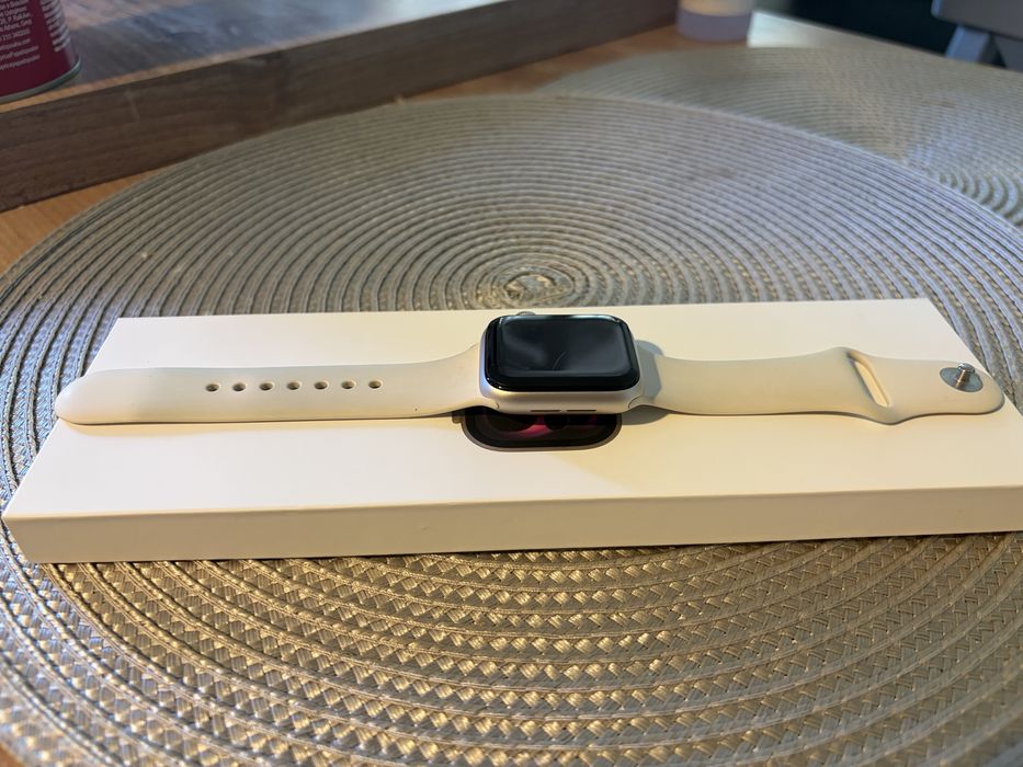 Apple Watch Series 11 42mm Rose Gold