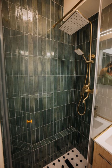 Garsonieră premium, complet renovată – zona Avram Iancu, Brașov | 69.900 € negociabil